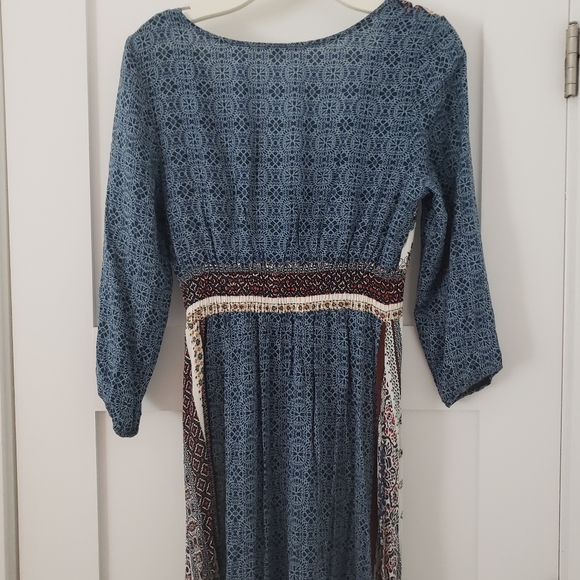 Spring dress - Picture 5 of 5